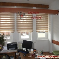 bej-renkli-buro-zebra-perde-deseni