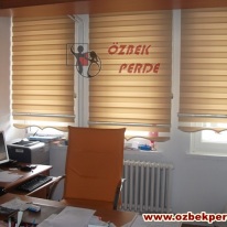 bej-renkli-buro-zebra-perde-modeli