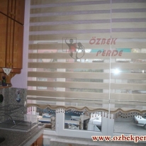 bej-renkli-zebra-stor-perde