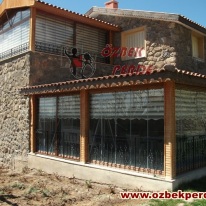 cam-balkon-zebra-perde-cesidi