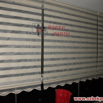 desensiz-cam-balkon-zebra-perdesi-ekru-renkli