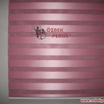 desensiz-zebra-perde-pembe-renkli-eteksiz