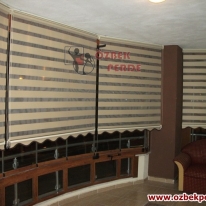 duz-zebra-perde-cam-balkon-ekru-renkli-modeli