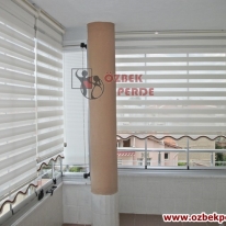 duz-zebra-perde-etekli-cam-balkonluk