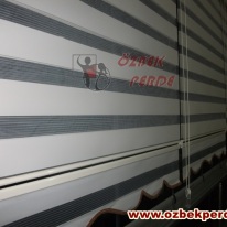 ekru-renkli-cam-balkon-zebra-perde-cesidi