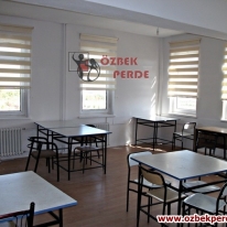 ekru-renkli-eteksiz-etud-odasi-zebra-perdesi