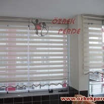 krem-renkli-desensiz-cam-balkon-zebra-perde