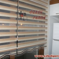 krem-renkli-golgeli-zebra-perdesi