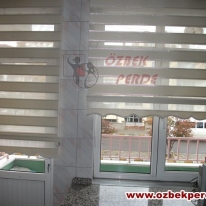 simli-krem-zebra-perde