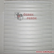 yatay-simli-beyaz-kasali-zebra-perde