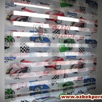 araba-baskili-cocuk-odasi-zebra-perdesi