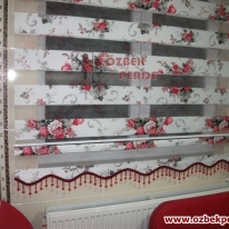 gullu-plant-zebra-perde-kirmizi-etekli-boncuklu