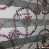 kum-baskili-lila-renkli-baskili-zebra-perde-gorseli