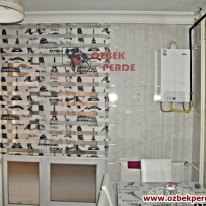 paris-siyah-baskili-eteksiz-mutfak-zebra-perdesi