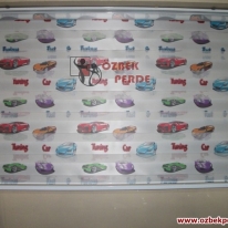 tuning-araba-baskili-zebra-perde