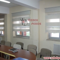 buyuk-damask-zebra-perde