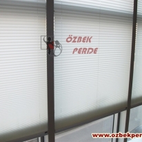 ekru-renkli-pliseli-jaluzi-perde-cesidi.JPG