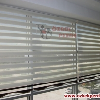 etegi-kahverenkli-zebra-perde-gorseli