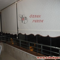 cam-balkon-stor-perde-modeli