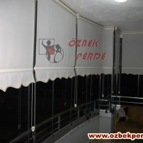 cam-balkon-stor-perdesi