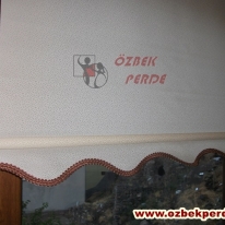 cam-balkona-krem-renkli-damla-stor-perde-modeli