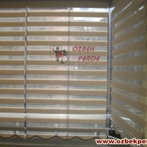 cam_balkon_zebra-perde