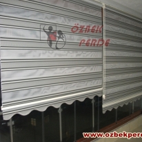 cizgi-pliseli-zebra-perde