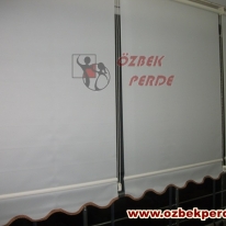 desensiz-cam-balkon-stor-perde-modeli