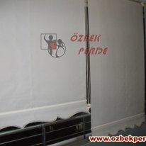 desensiz-cam-balkon-stor-perdesi