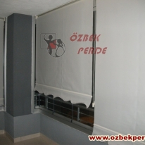 desensiz-cam-balkon-stor-perdesi-gorseli