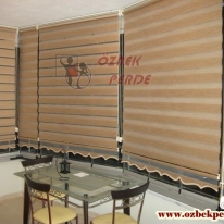 desensiz-cam-balkon-zebra-perde