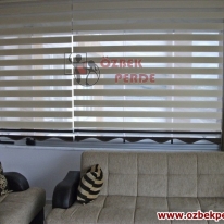 etegi-kahverenkli-cam-balkon-zebra-perdesi
