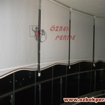 etek-modelli-cam-balkon-stor-perde-gorseli