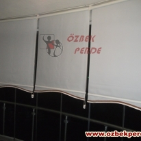 etek-modelli-cam-balkon-stor-perdesi