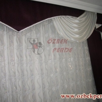 farbelali-murdum-krem-perde-modeli