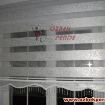 gumus-renkli-molekul-zebra-perde-modeli