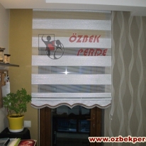 gumus-simli-pliseli-zebra-perde-modeli