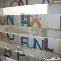 harfli-zebra-perde-gorseli