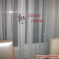 kelebekli-tul-perde-gorseli