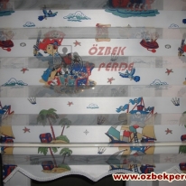 korsan-cocuklu-zebra-perde-modeli