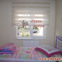 krem-renkli-pliseli-zebra-perde-modeli