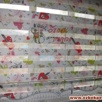 muzikal-baskili-zebra-perde-modeli