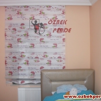 pembe-civcivli-zebra-perde