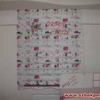 pembe-renkli-shopping-girl-zebra-perde-modeli