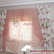 pembe_pop_art_baskili_kanat_perde