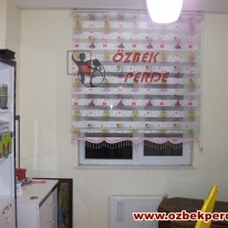 peri-baskili-zebra-perde-modeli