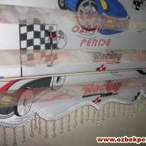 racing-araba-baskili-zebra-perde