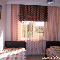 turuncu-puantiyeli-ip-perde