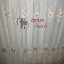 altin-renkli-elmas-tul-perde