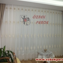 altin-renkli-elmas-tul-perdeli-fon-perde